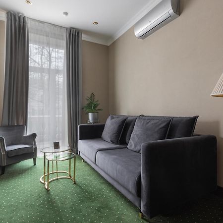 Arcadia Plaza Hotel Odessa Exteriör bild