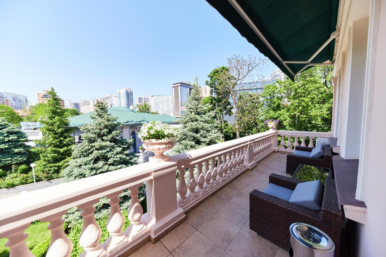 Arcadia Plaza Hotel Odessa Exteriör bild