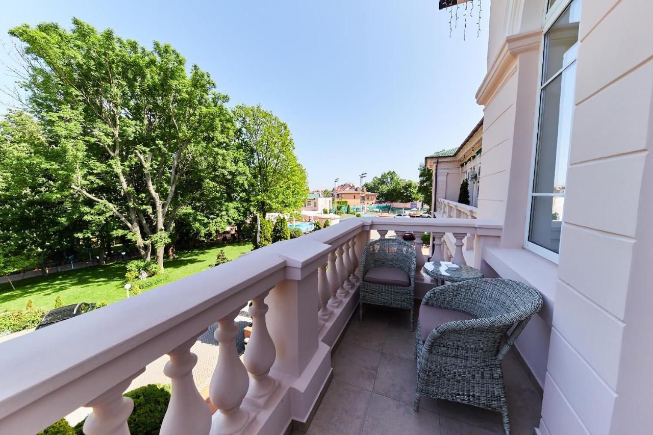 Arcadia Plaza Hotel Odessa Exteriör bild