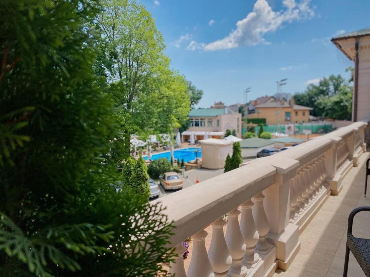 Arcadia Plaza Hotel Odessa Exteriör bild